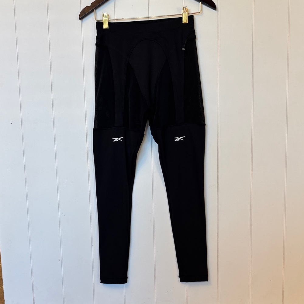 NWOT Reebok X cardi B leggings! Size small